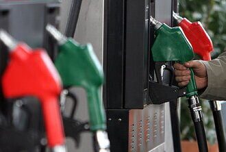 توزیع بیش از ۱۳۶ میلیون لیتر بنزین در ۲۸ اسفند توزیع بیش از ۱۳۶ میلیون لیتر بنزین در ۲۸ اسفند