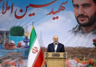 بستر برای سرمایهگذاری مردم در تولید فراهم شود بستر برای سرمایهگذاری مردم در تولید فراهم شود