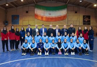 حضور پزشکیان در اردوی تیم ملی فوتسال بانوان حضور پزشکیان در اردوی تیم ملی فوتسال بانوان