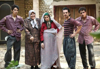 سریالهایی برای روزهای پرالتهاب؛ از «وضعیت سفید» تا «کیف انگلیسی» سریالهایی برای روزهای پرالتهاب؛ از «وضعیت سفید» تا «کیف انگلیسی»