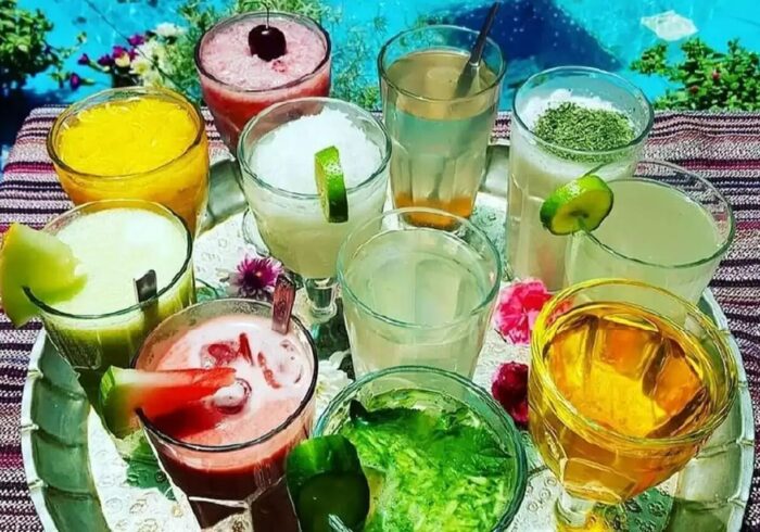 مایعاتی که از کمآبی بدن در تابستان پیشگیری میکند مایعاتی که از کمآبی بدن در تابستان پیشگیری میکند