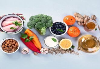 خوراکی‌های تقویت‌کننده ایمنی بدن در زمستان؛ راهکار مقابله با سرماخوردگی و آنفلوآنزا